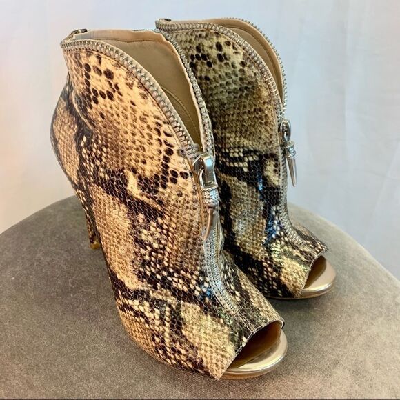 Guess brown tan Conroe Zippered Booties Snake Print Size 7.5M - Picture 2 of 10